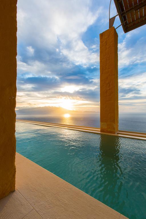 Athina Epavlis - Ethereal Charm Of Blue Horizons Ravdhoúkha Exterior foto